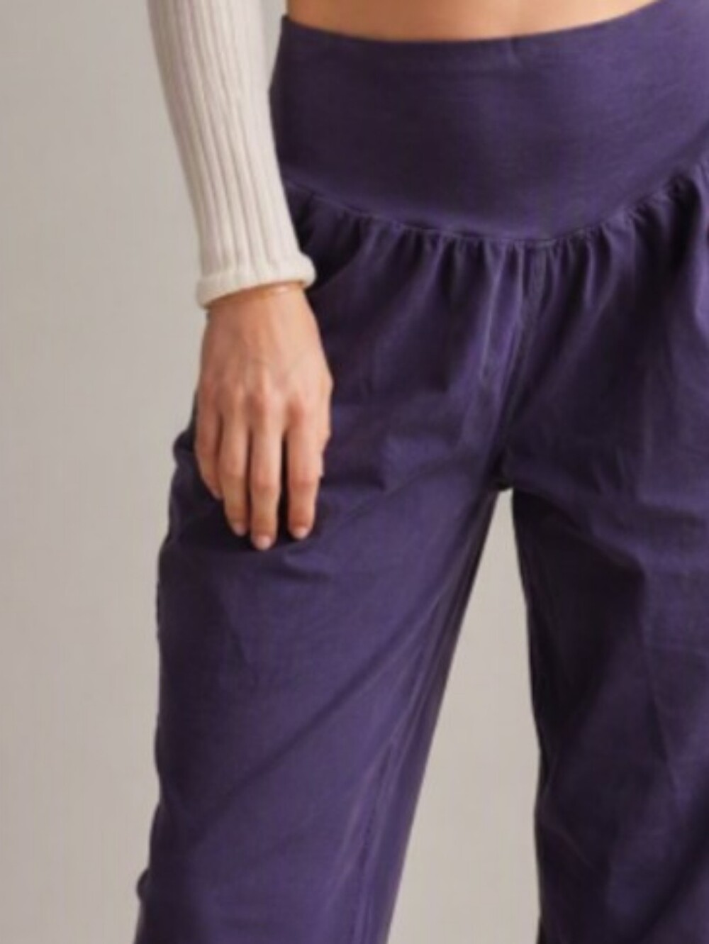 Lululemon Purple Athletic Pant with Icon Logo
